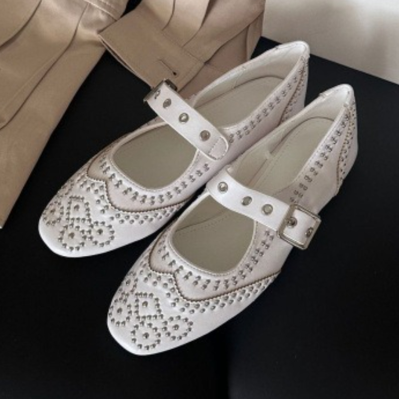 Retro Rivet Buckle Design Flat - مراجعة Women Shoes Branded وسعره