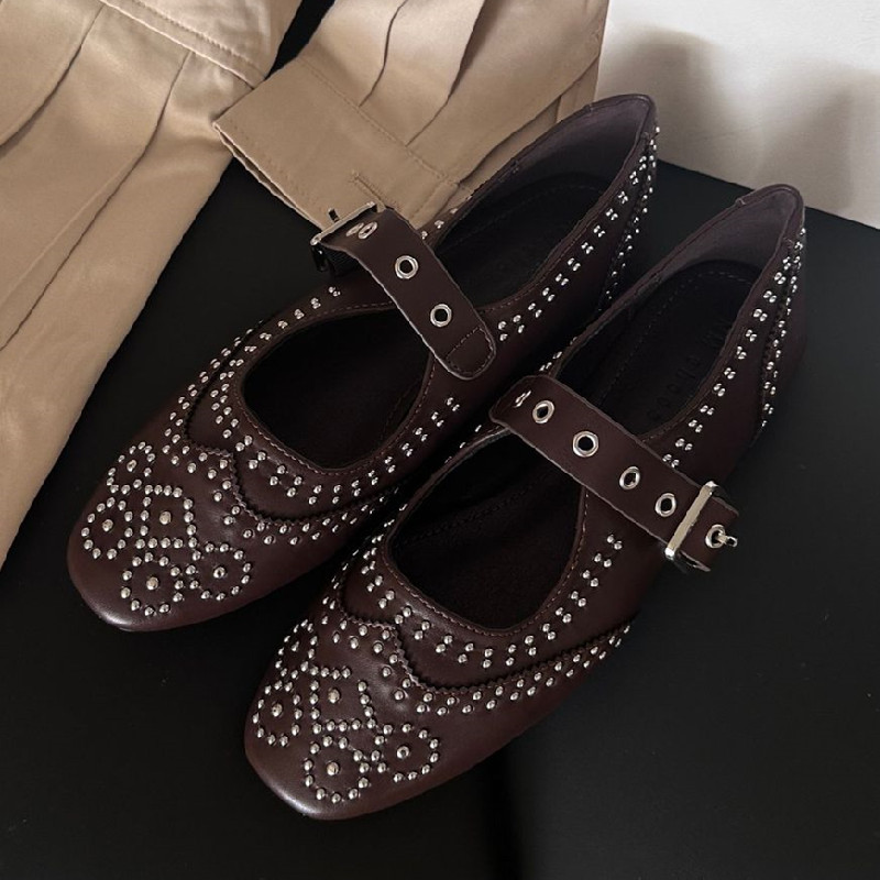 Retro Rivet Buckle Design Flat - مراجعة Women Shoes Branded وسعره