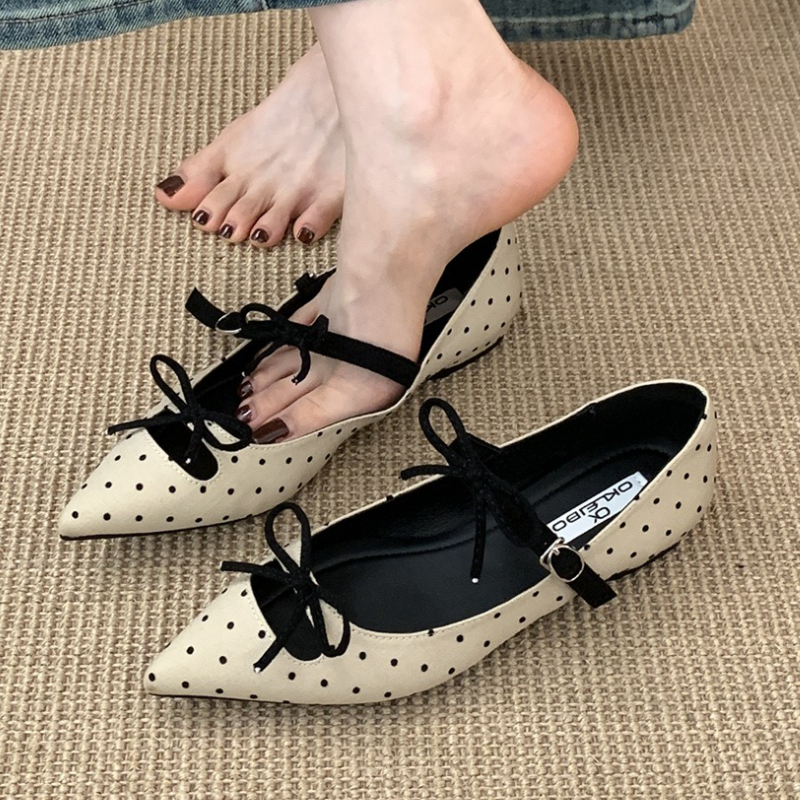Butterfly-Knot Pointed Toe Mar - مراجعة Pointed Toe Flat وسعره