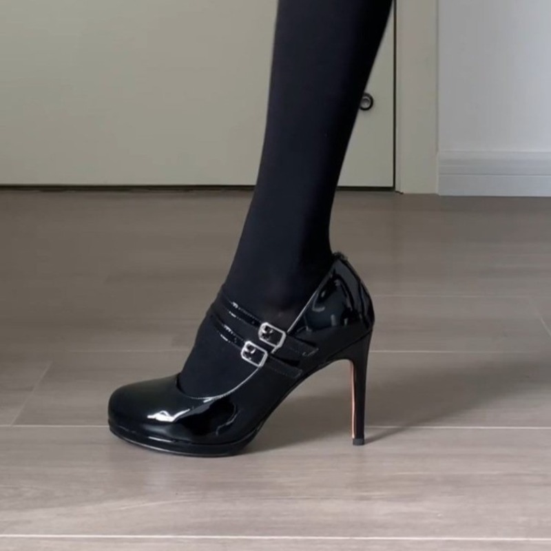 2025 Brand New Vintage y2k Bla - مراجعة Patent Leather Pump وسعره
