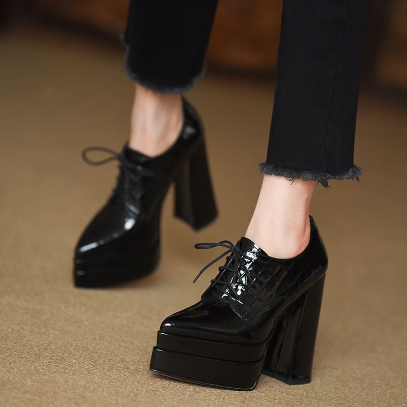 Pointed Toe Strappy High Heels - مراجعة Patent Leather Pump وسعره