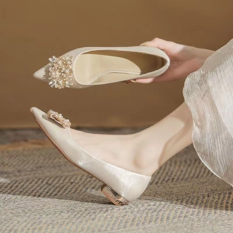 New Fashion Stunning Pointed T - مراجعة Pointed Toe Flat وسعره