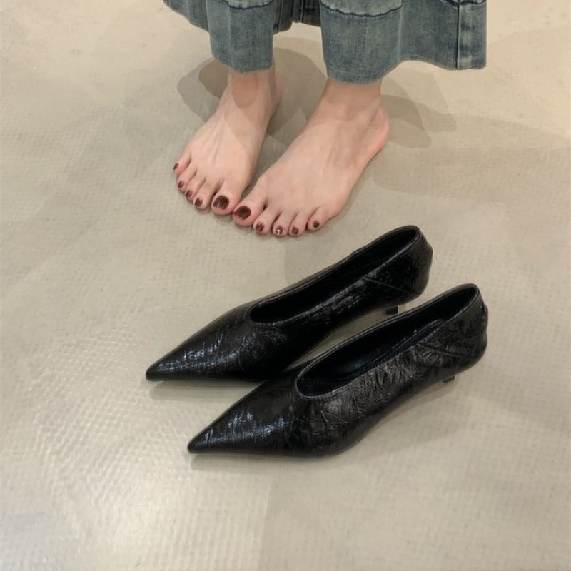 2025 Autumn New Commuter Wind  - مراجعة Pointed Toe Flat وسعره