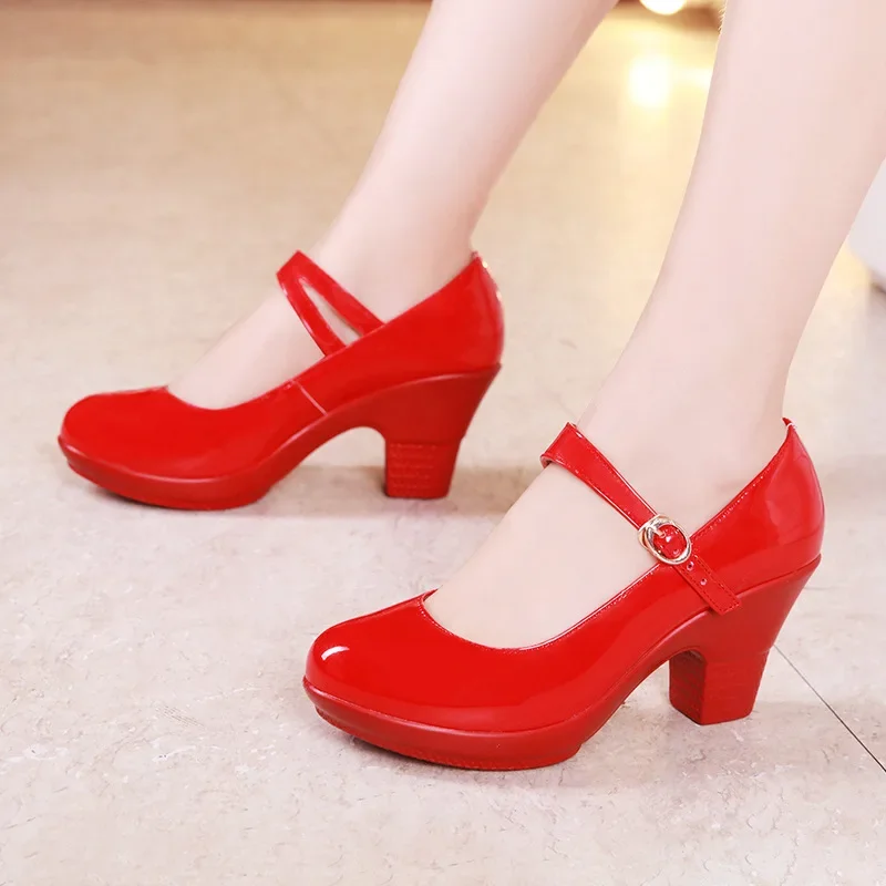 Small Size 32-43 Medium Block  - مراجعة Patent Leather Pump وسعره