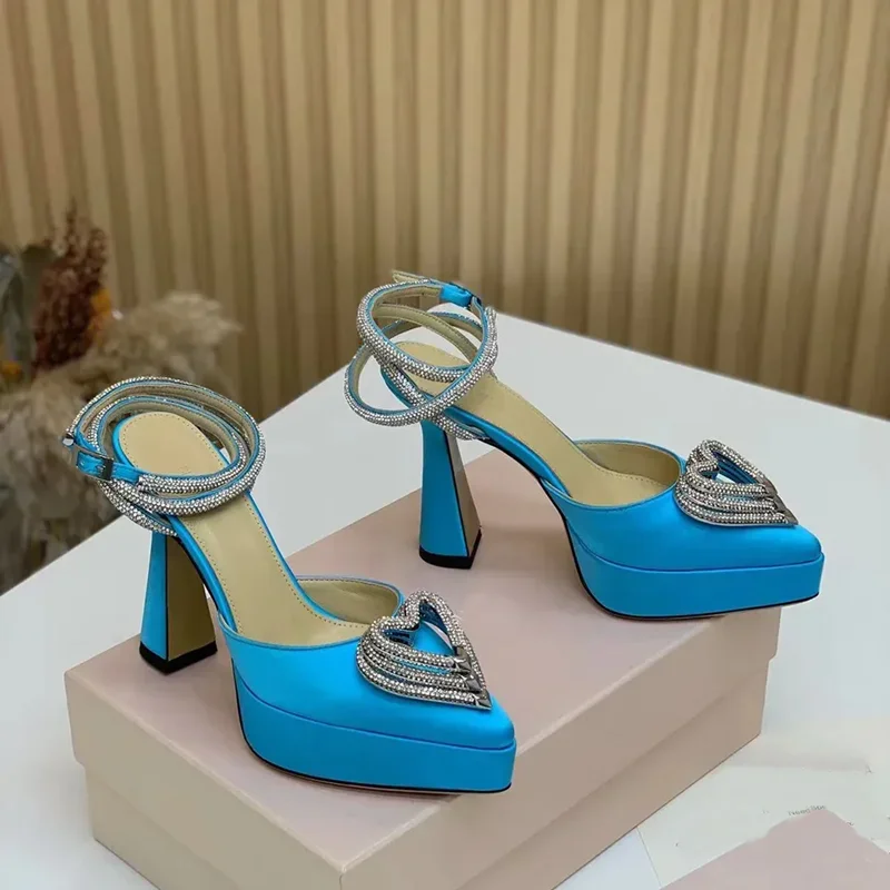 Platform Crystal Love Decorati - مراجعة Pointed Toe Flat وسعره
