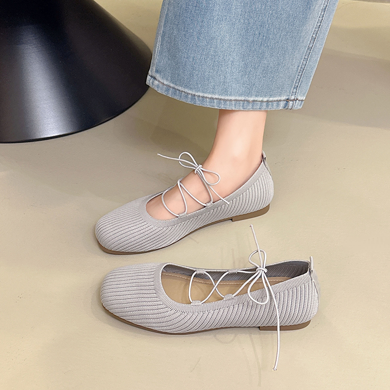 Frenchly Gentle Marie-Jeanne W - مراجعة Pointed Toe Flat وسعره