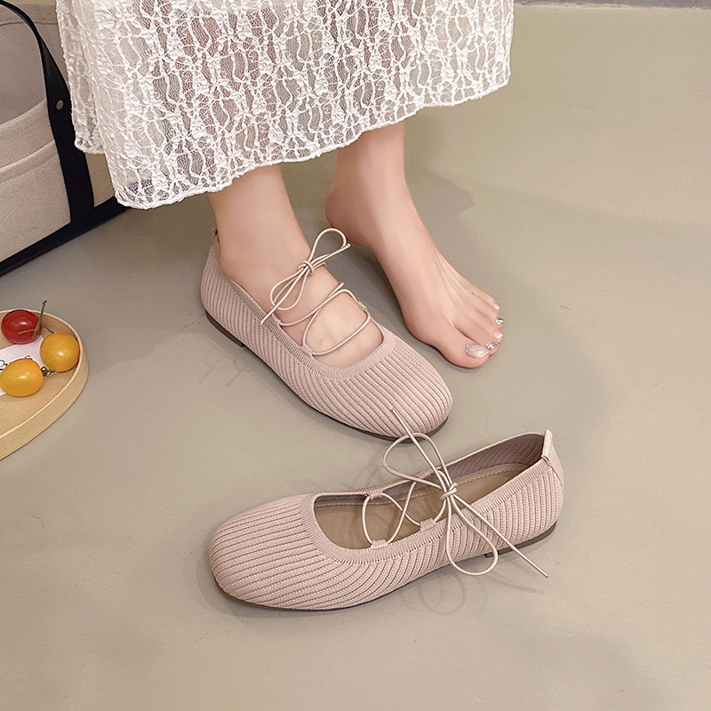Frenchly Gentle Marie-Jeanne W - مراجعة Pointed Toe Flat وسعره